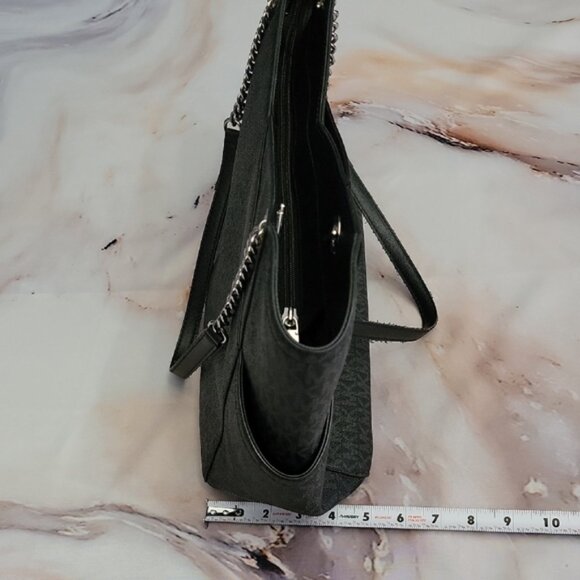 Michael Kors Outlet Jet Set Large Logo Shoulder Bag Color: Black :) - Picture 6 of 17